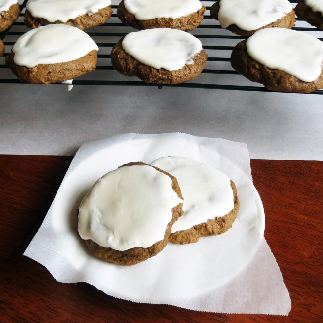 Iced Molasses Cookies I Rumbly in my Tumbly