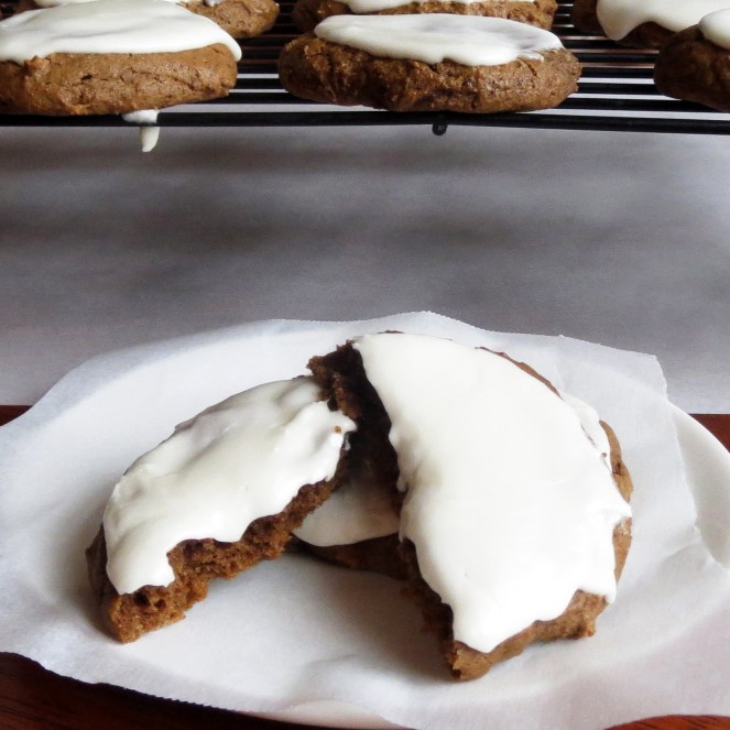 Iced Molasses Cookies I Rumbly in my Tumbly