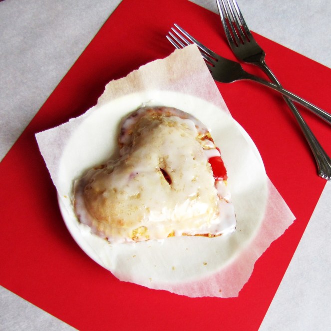 Rumbly in my Tumbly: Homemade "Hostess" Cherry Hand Pies