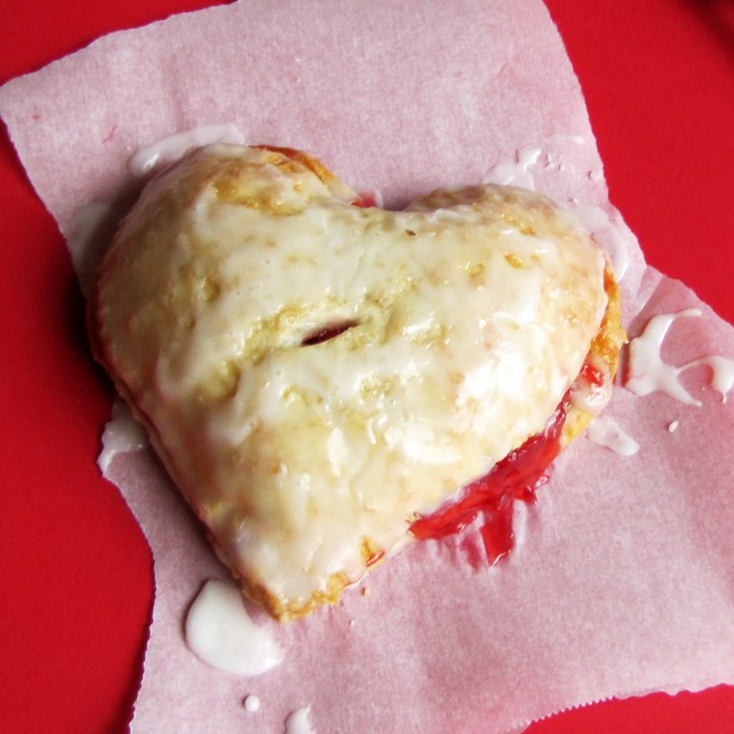 Rumbly in my Tumbly: Homemade "Hostess" Cherry Hand Pies