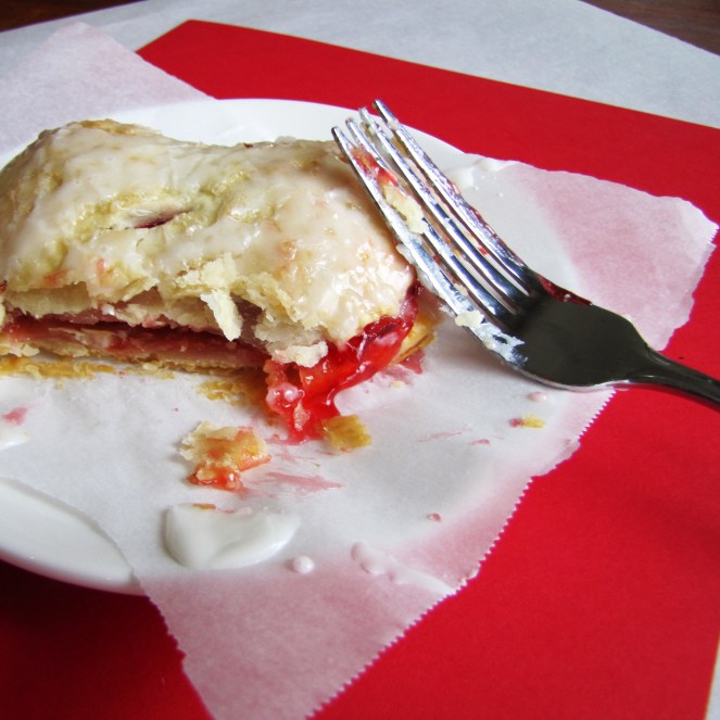 Rumbly in my Tumbly: Homemade "Hostess" Cherry Hand Pies
