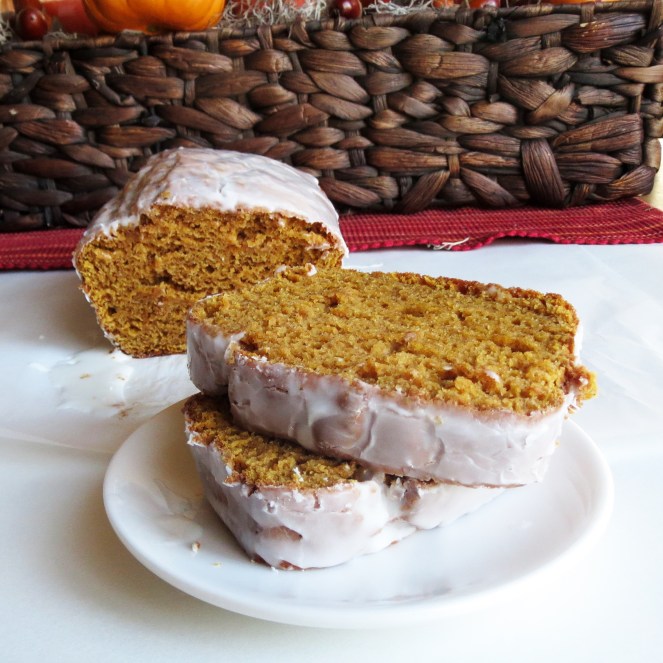 Starbucks Pumpkin Pound Cake - No butter, no oil I Rumbly in my Tumbly