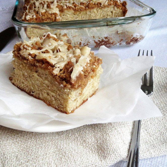 Banana Crumb Cake I Rumbly in my Tumbly