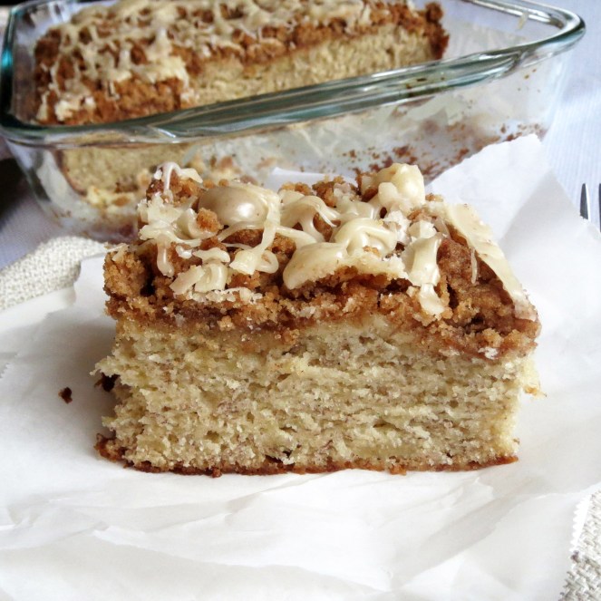 Banana Crumb Cake I Rumbly in my Tumbly