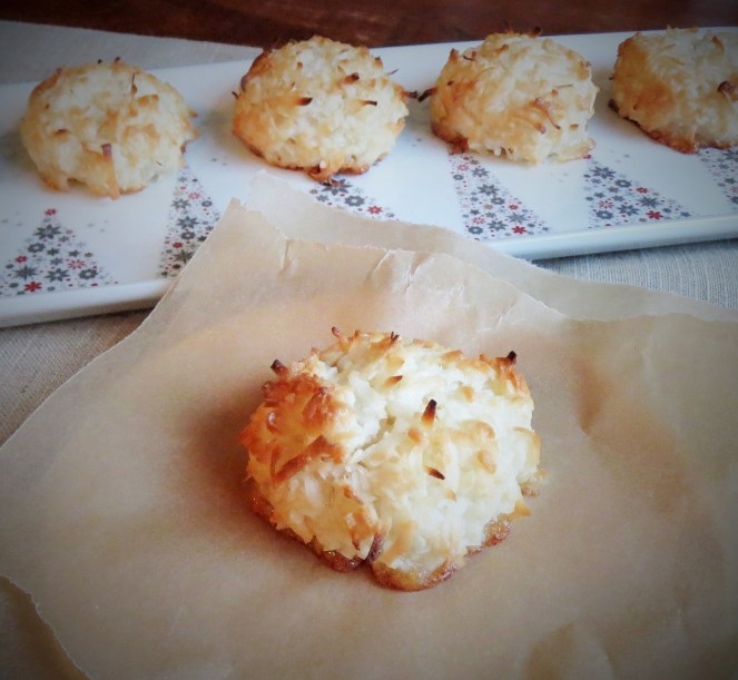 Gluten free coconut macaroons