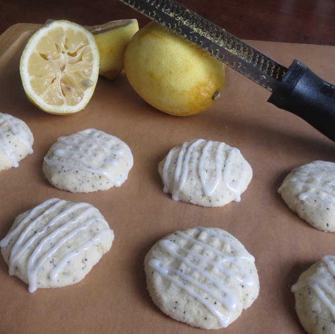 Lemon Poppyseed "Muffin Top" Cookies by Rumbly in my Tumbly