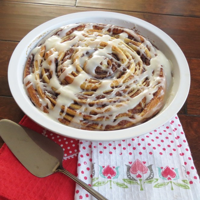 Rumbly in my Tumbly - Cinnamon Roll Pie
