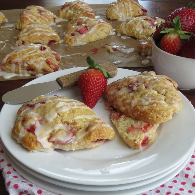 Strawberry Scones by Rumbly in my Tumbly