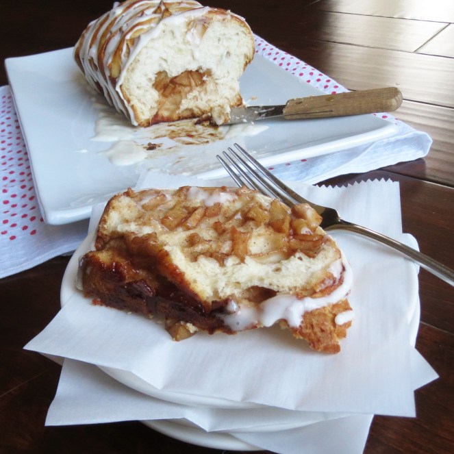 Apple Fritter Pull Apart Bread - Rumbly in my Tumbly