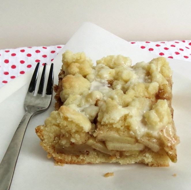 Rumbly in my Tumbly Apple Streusel Bars