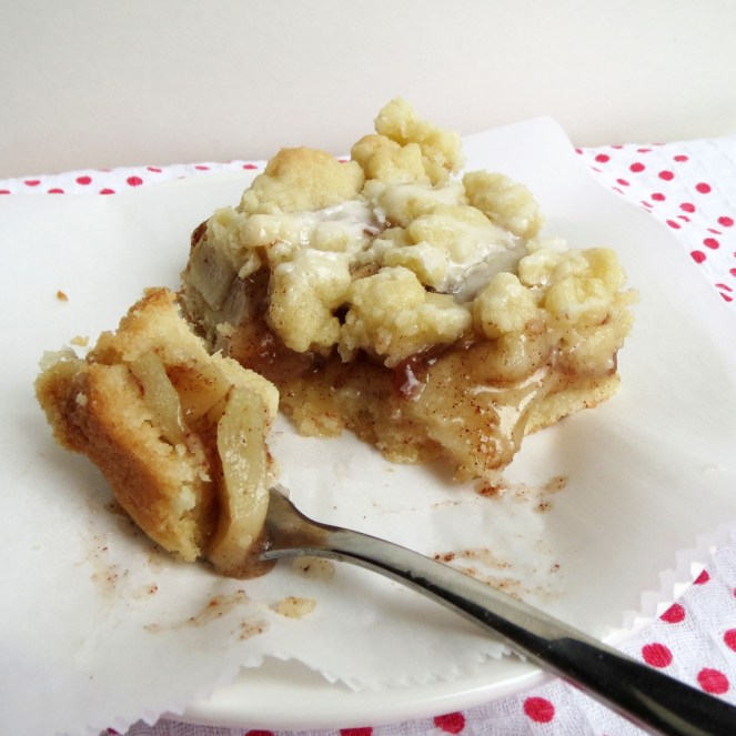 Rumbly in my Tumbly Apple Streusel Bars