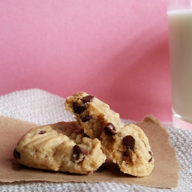 World's Greatest Chocolate Chip Peanut Butter Cookies by Rumbly in my Tumbly