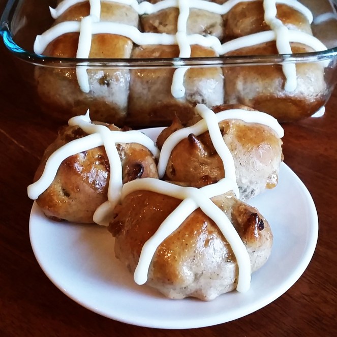 Hot Cross Buns (Tasty ones) by Rumbly in my Tumbly