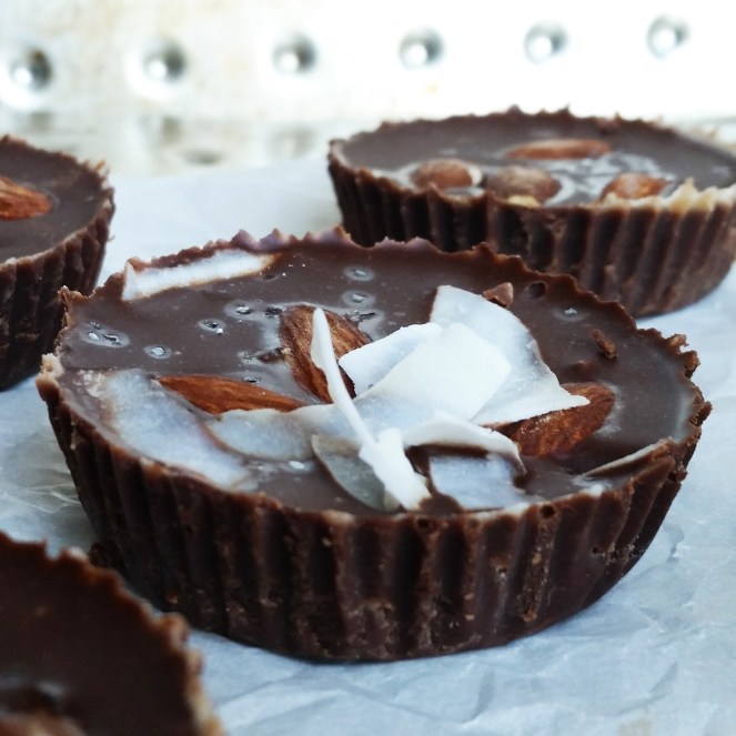 5 Ingredient, 5 Minute Primal Fudge. Paleo, sugar-free, gluten-free, and dairy-free!