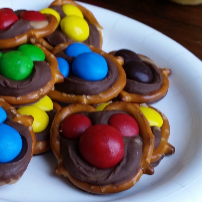 Mickey Mouse "Take 5 Bar" Chocolate, Caramel, Peanut Butter Pretzel Bites