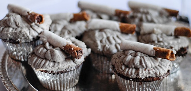 Depressed Cake Shop: photo credit: mistywinesberry