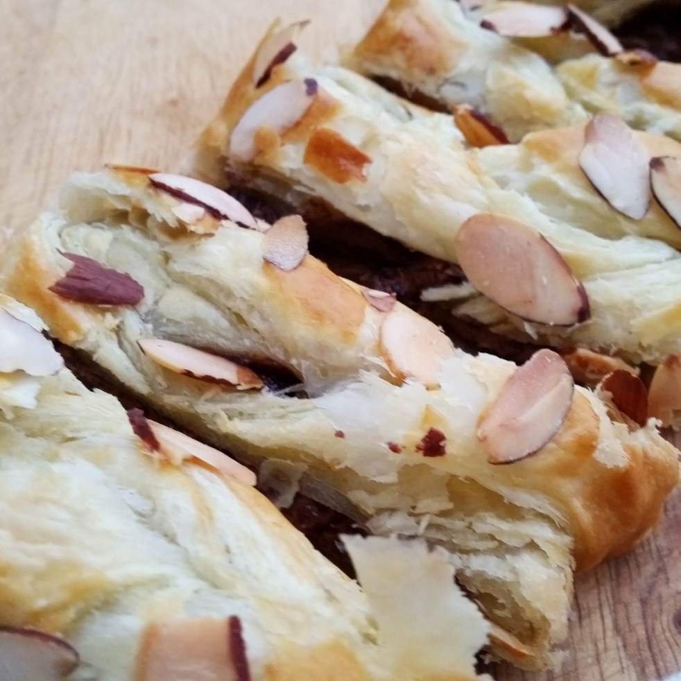 Chocolate Almond Braid by Rumbly in my Tumbly