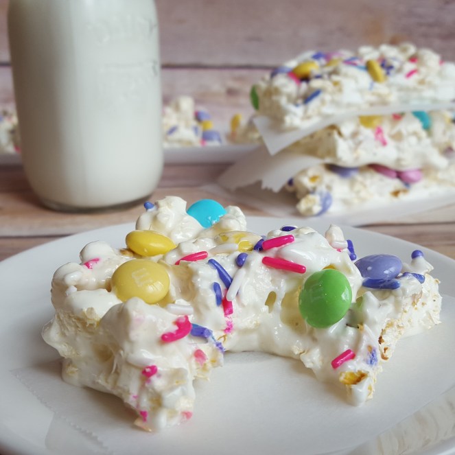 Easter Popcorn Marshmallow Bars by Rumbly in my Tumbly