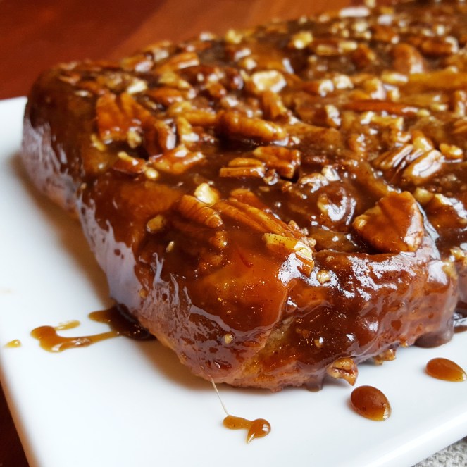 Caramel Pecan Sticky Buns by Rumbly in my Tumbly