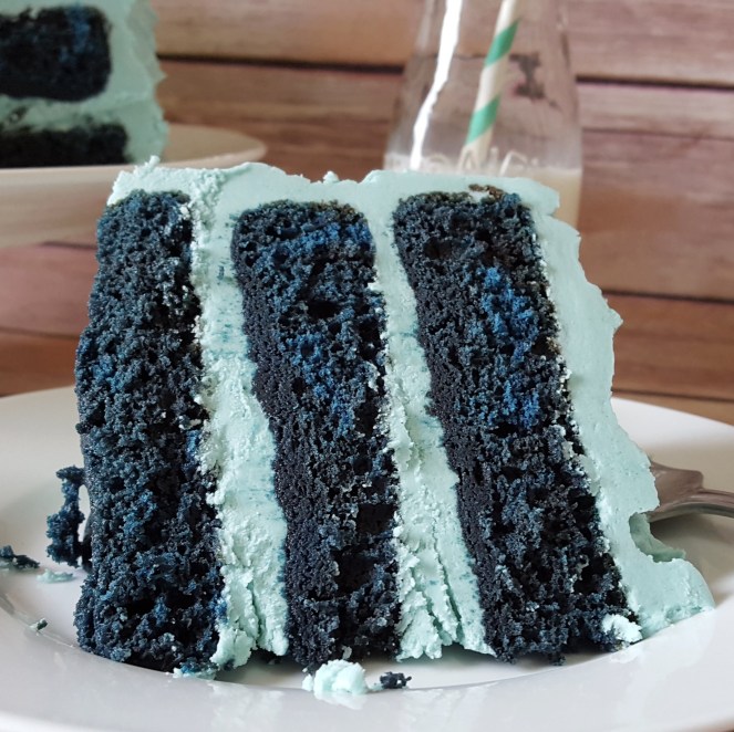 Blue Velvet Cake by Rumbly in my Tumbly