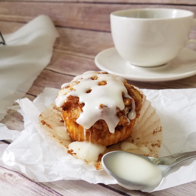 Cinnamon Roll Muffins - Rumbly in my Tumbly