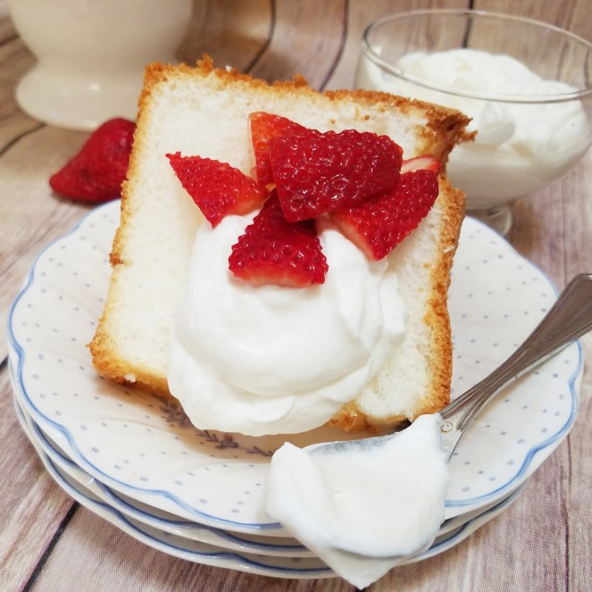 Ina Garten's Angel Food Cake ~ Rumbly in my Tumbly