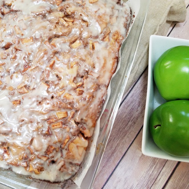 Apple Cinnamon Roll Cake by Rumbly in my Tumbly