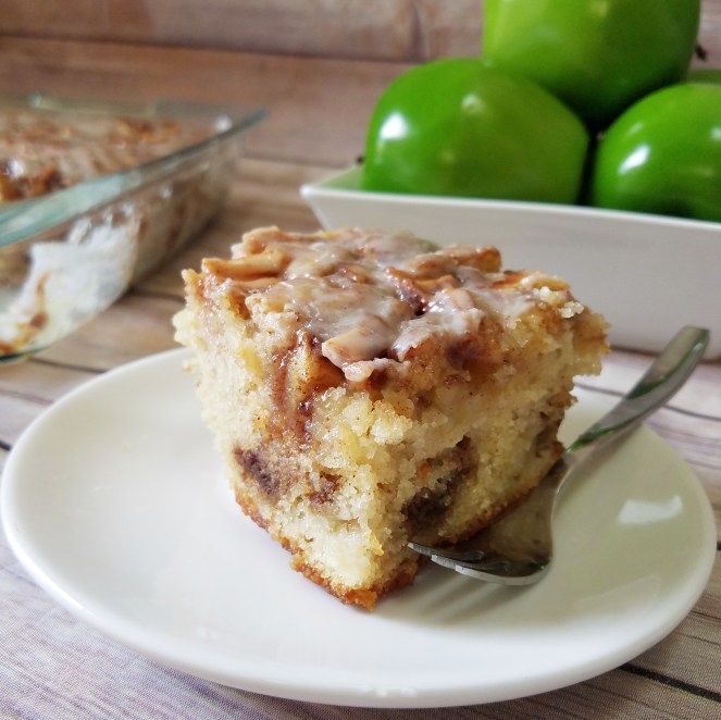 Apple Cinnamon Roll Cake by Rumbly in my Tumbly
