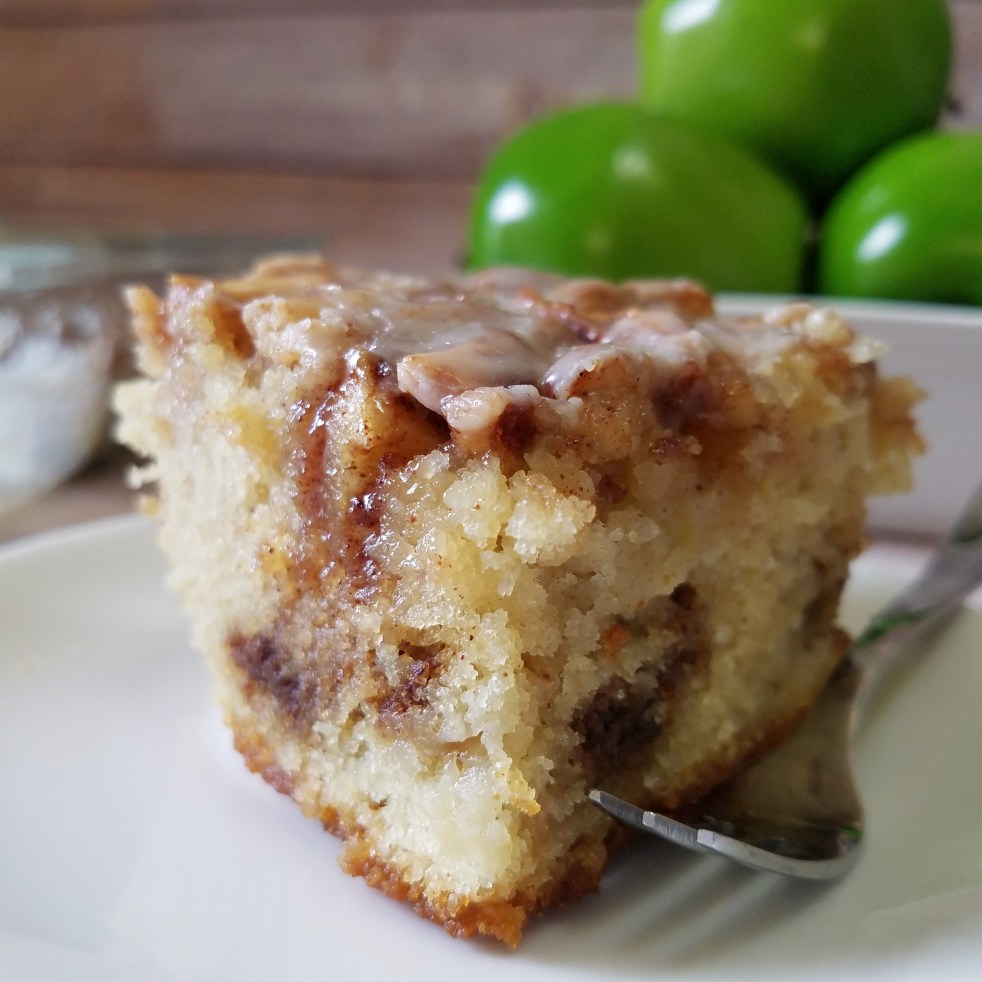 Apple Cinnamon Roll Cake by Rumbly in my Tumbly