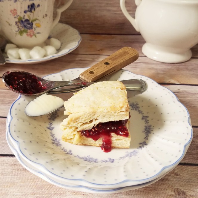 Copycat Fisher Fair Scones by Rumbly in my Tumbly