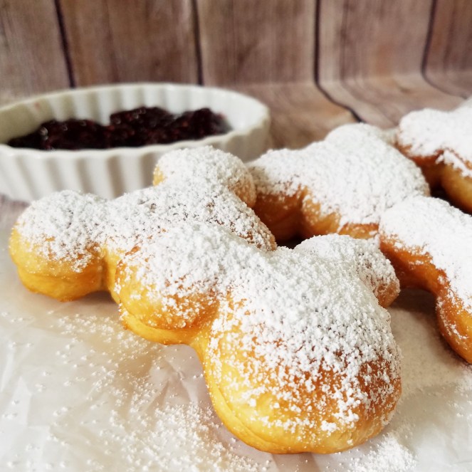 Disneyland's Mickey Mouse Beignets by Rumbly in my Tumbly