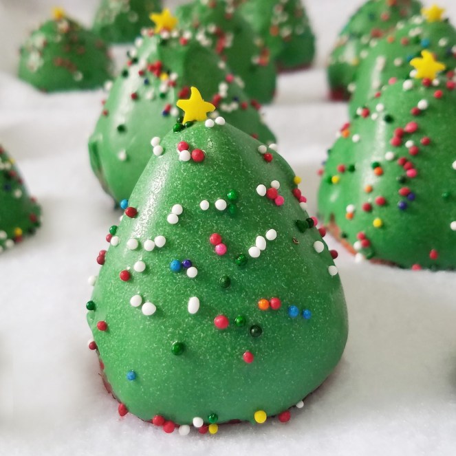Chocolate Covered Strawberry Christmas Trees by Rumbly in my Tumbly
