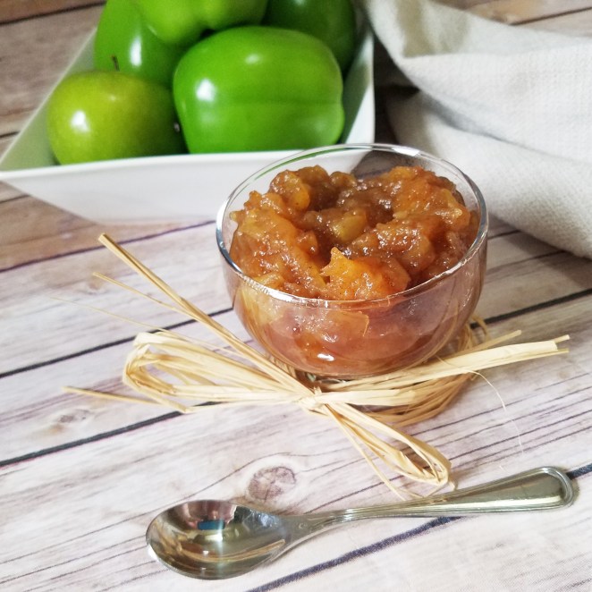 Homemade Cinnamon Applesauce by Rumbly in my Tumbly