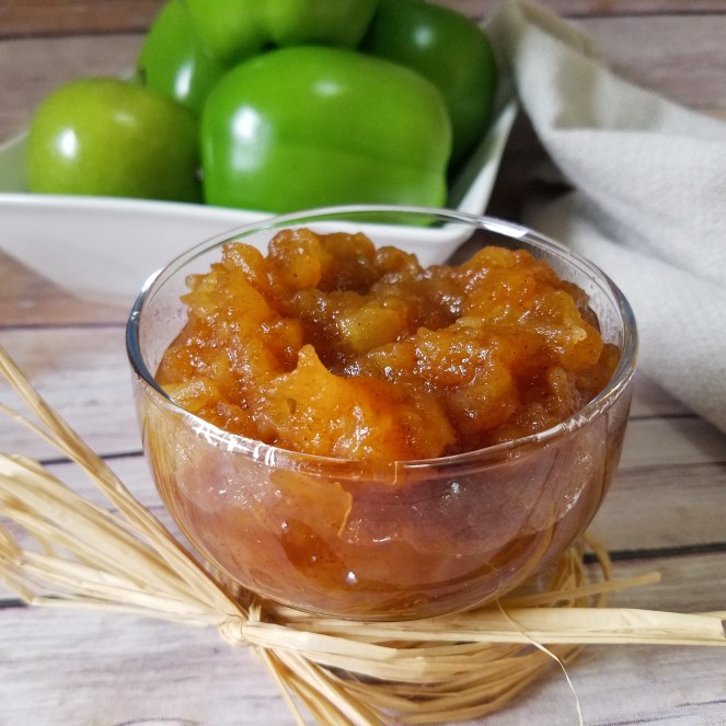 Homemade Cinnamon Applesauce by Rumbly in my Tumbly