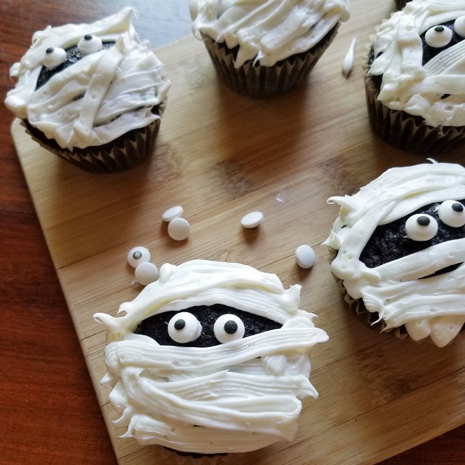 Halloween Mummy Cupcakes by Rumbly in my Tumbly
