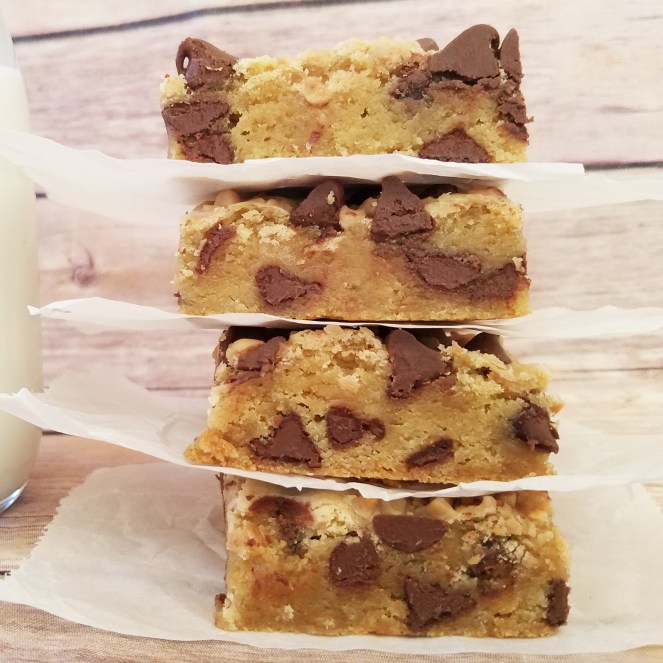 Toffee Chocolate Chip Bars by Rumbly in my Tumbly