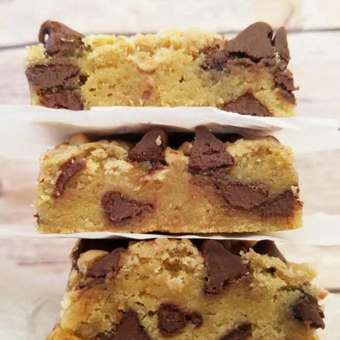 Toffee Chocolate Chip Bars by Rumbly in my Tumbly