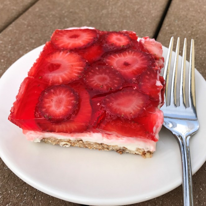 Strawberry Pretzel Cheesecake Dessert
